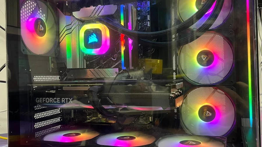 מחשב גיימינג RGB
