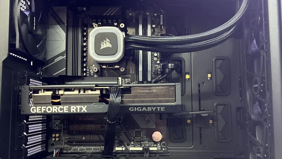 מחשב Gigabyte RTX